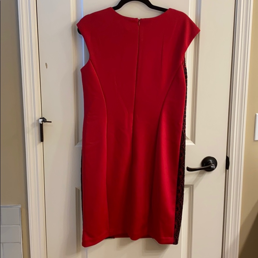 Elegant Black Lace Red Dress - Picture 4 of 5